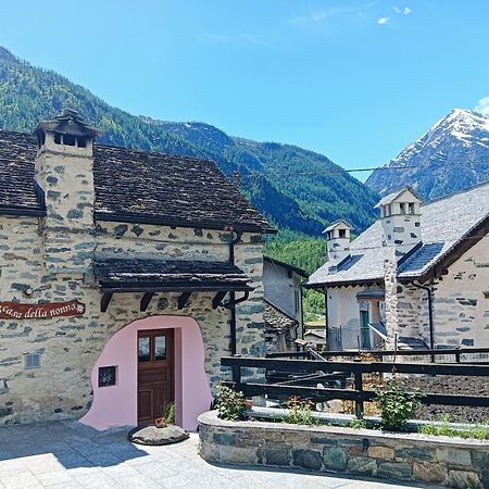 Villa Casa Della Nonna Antronapiana Exterior foto