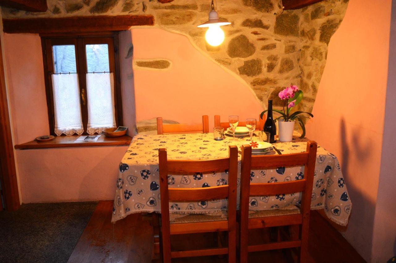 Villa Casa Della Nonna Antronapiana Exterior foto